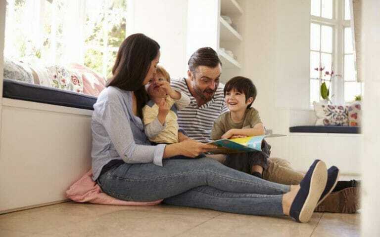 Familia Feliz