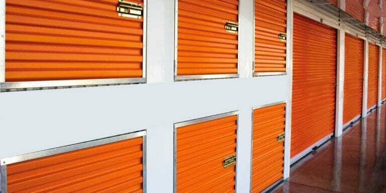 Bodegas y Lockers