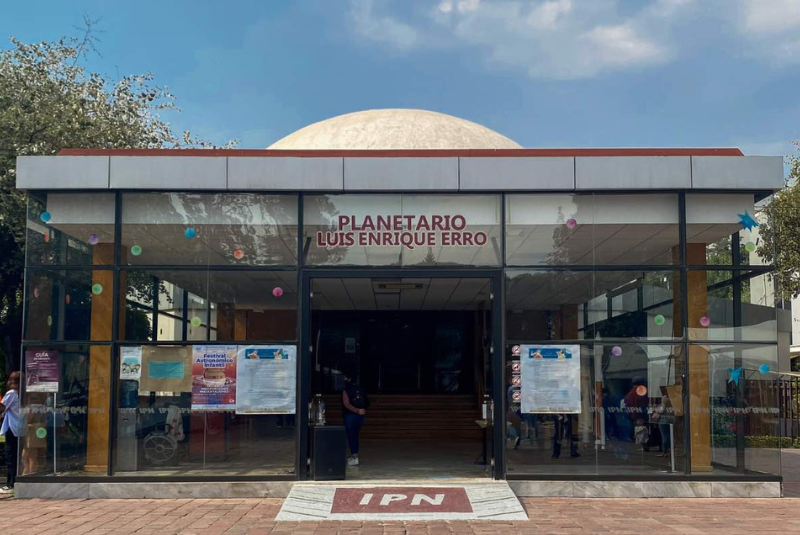 planes planetario luis enrique erro